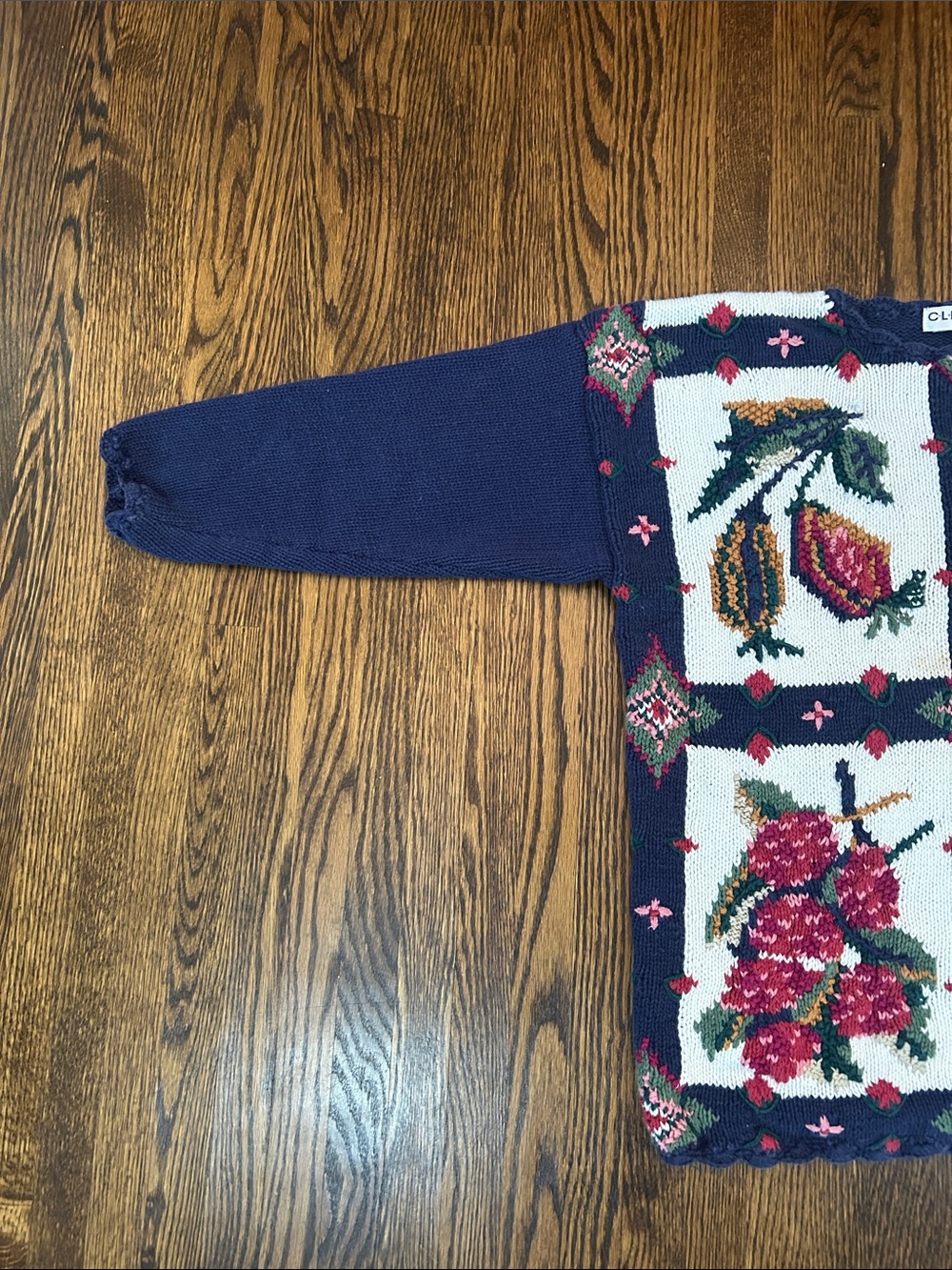 Vintage Knit Floral Sweater - Picture 5 of 8